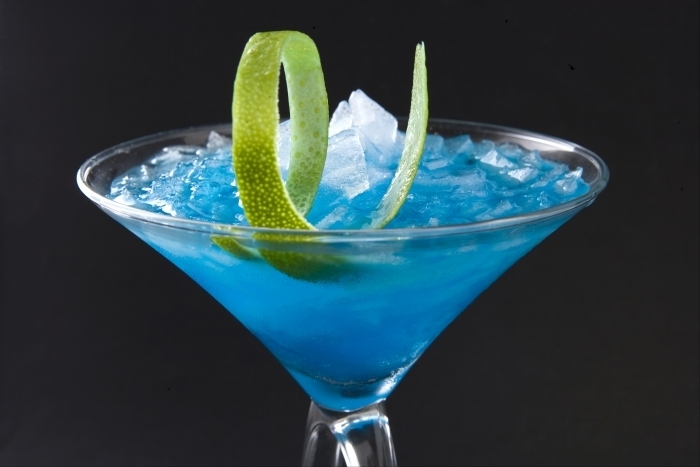 Recette de cocktail blue lagoon facile et rapide