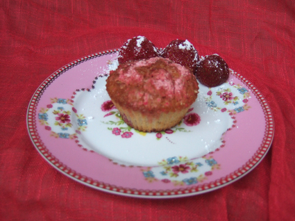 Recette de muffins fraises, framboises et pralines roses