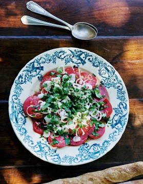 Salade de tomate aux échalotes pour 4 personnes