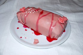 Un gâteau rose pour 8 personnes