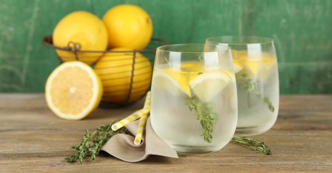 Recette de eau citronnée détox pour perdre du poids