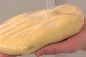 Recette de pâte sablé ou sucrée à la main facile et rapide