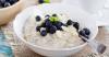 Recette de porridge diététique myrtilles-amandes