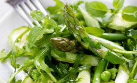 Salade de légumes de printemps pour 4 personnes