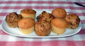 Petits cakes à la pâte d'abricots pour 4 personnes
