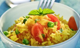 Salade de riz safrané au thon pour 6 personnes