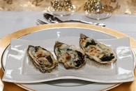 Recette d'huîtres rockfeller aux épinards, anisette et parmesan