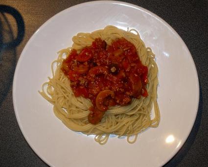 Recette de spaghettis sauce bolognaise aux légumes