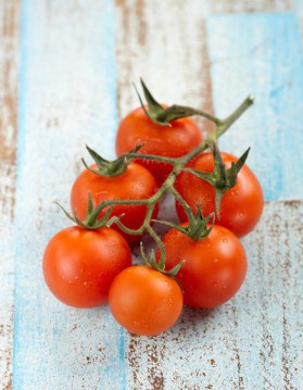 Tomate-cerise en pomme d'amour pour 6 personnes