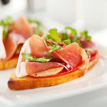 Bruschetta au jambon de parme