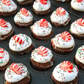 Mini-cupcakes chocolat-guimauve aux couleurs de noël pour 48 ...