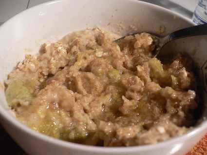 Recette de porridge doré à la rhubarbe