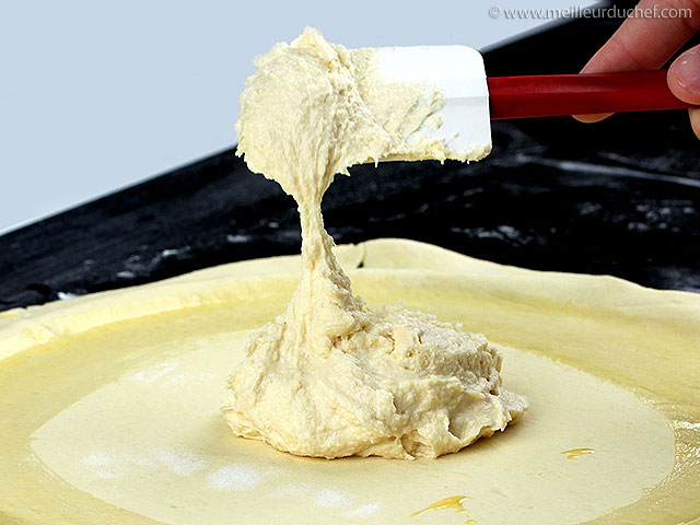 Crème frangipane  fiche recette avec photos  meilleurduchef.com
