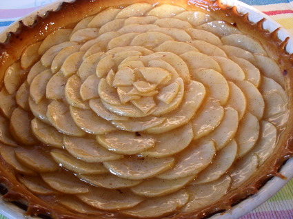 Recette de tarte fine aux pommes et confiture de poires