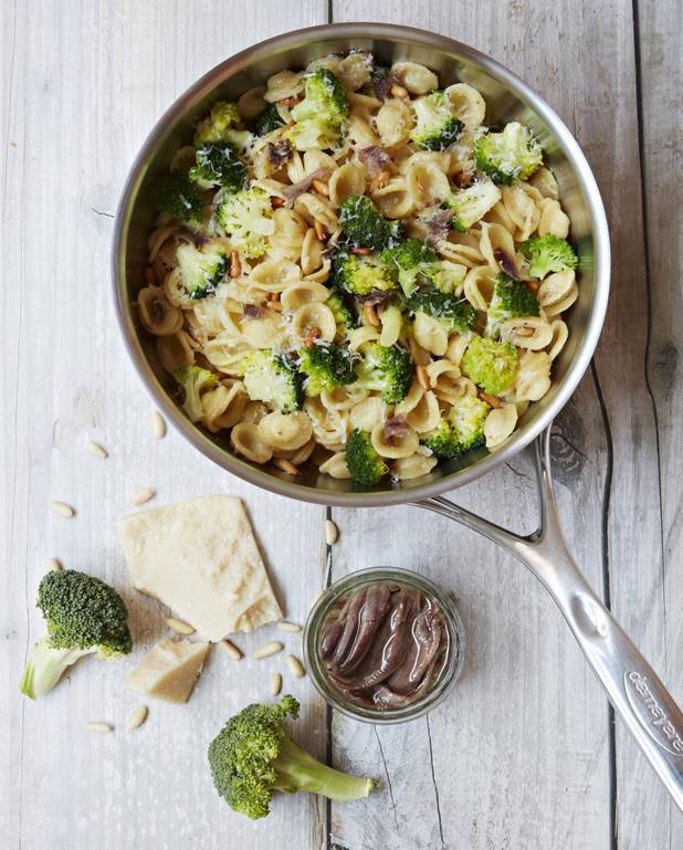 One pot pasta orecchiette, brocoli et anchois pour 3 personnes ...