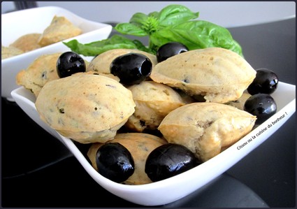 Recette de madeleines olives noires et basilic