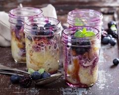 Recette pudding express aux myrtilles en bocal