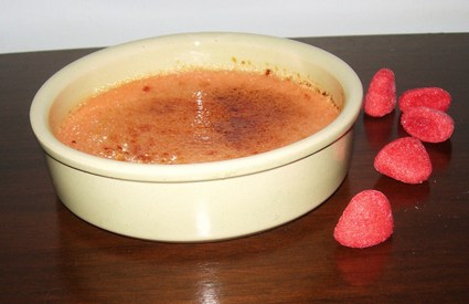 Recette de crème brûlée aux fraises tagada