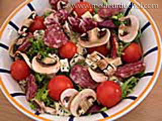 Salade auvergnate  la recette illustrée  meilleurduchef.com