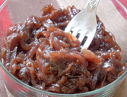 Recette de compotée d'oignons rouges caramélisés