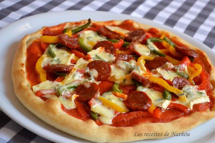 Pizza pepperoni au chorizo et cambozola