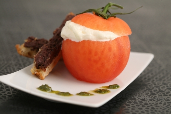 Recette de tomate mozzarella revisitée façon l'atelier des chefs