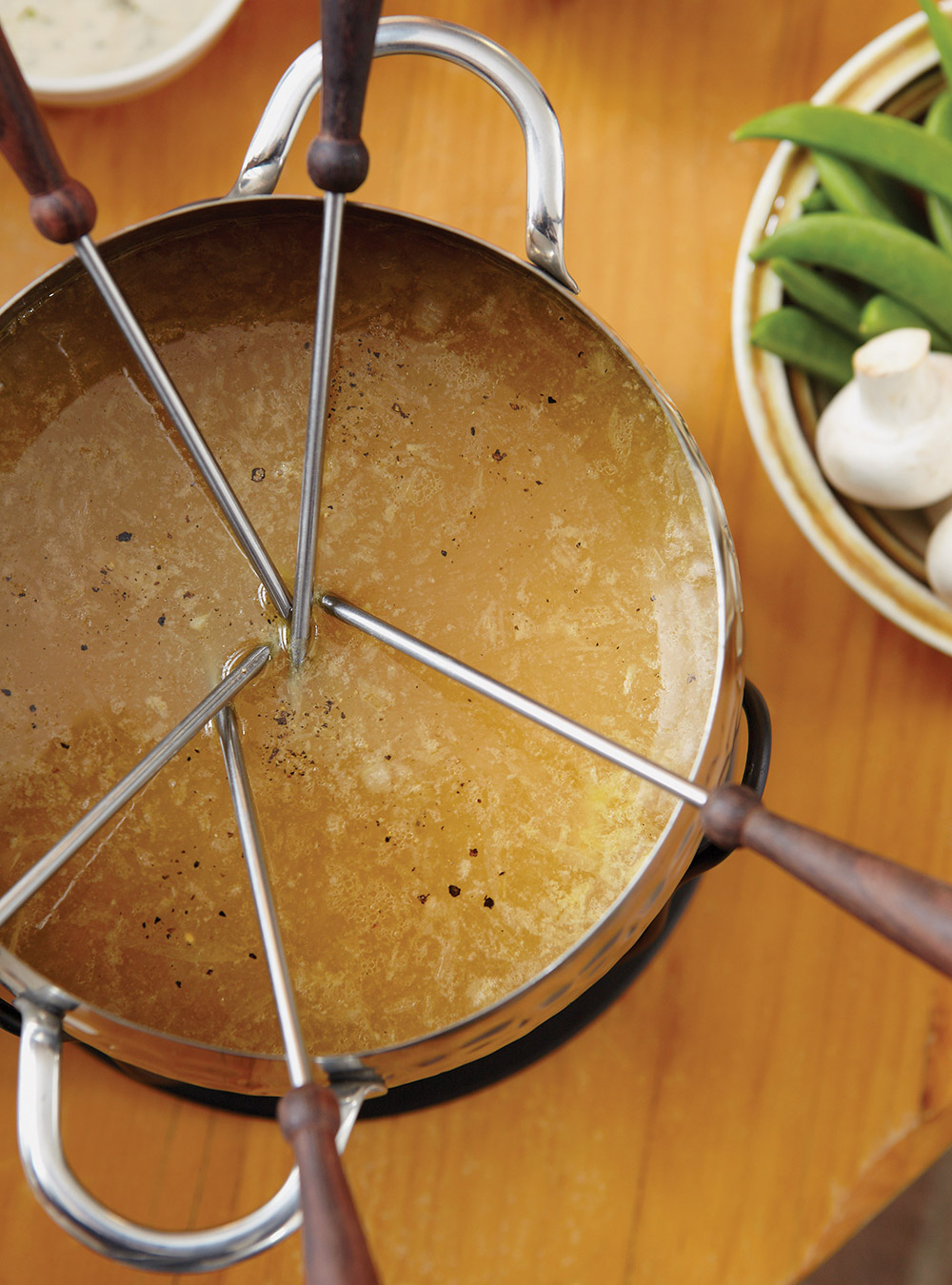 Bouillon à l'ail rôti (pour fondue de viandes et gibiers) | ricardo