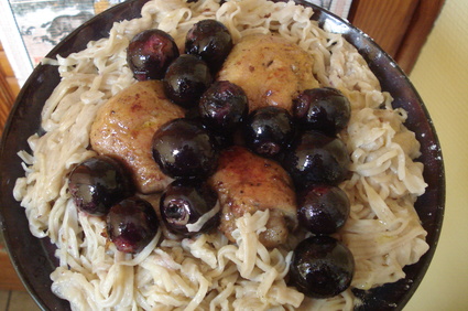 Recette de nid de linguine aux oeuf de foie gras et raisin