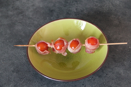 Recette de brochette de tomates-cerises et lard miélée