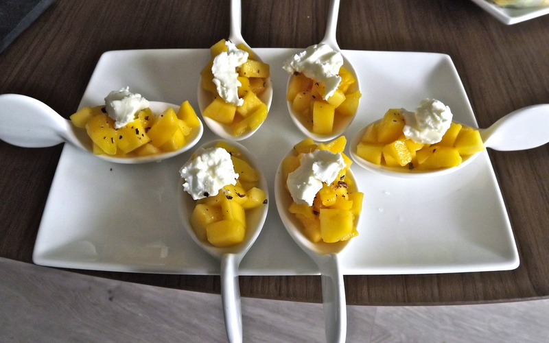 Recette cuillère salsa de mangue,chèvre et miel économique et ...