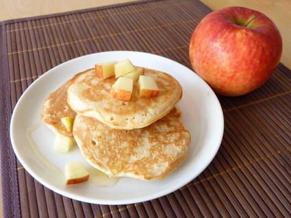 Recette de pancakes à la pomme antarès® et coulis d'agave