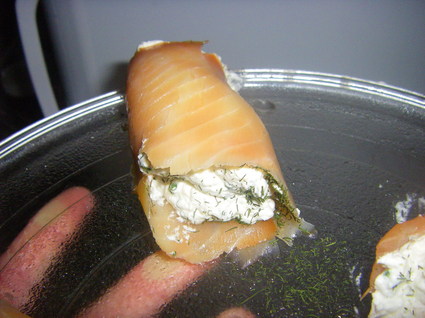Recette de petits roulés de saumon à la crème de ciboulette