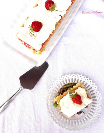 Recette de tarte rhubarbe et fraises meringuée