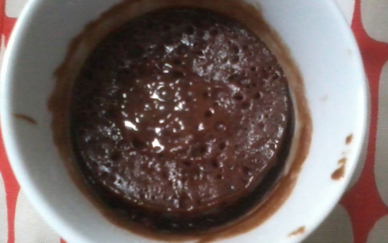 Recette mug cake coulant au chocolat (micro-onde) pas chère et ...