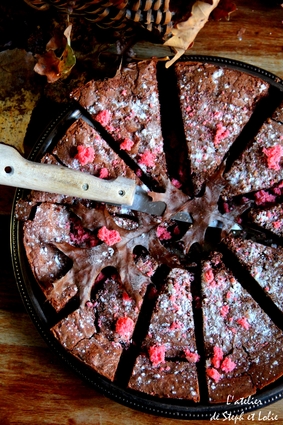 Recette de moelleux au chocolat et poudre de biscuits roses