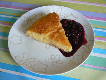 Gâteau breton au beurre salé et fruist rouges