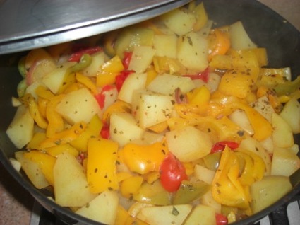 Recette de compotée de poivrons et pommes de terre