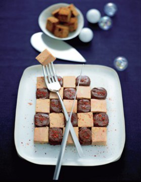 Echiquier foie-gras-chocolat au piment d'espelette pour 8 personnes