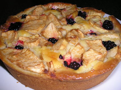 Recette de tarte aux fruits à la frangipane.