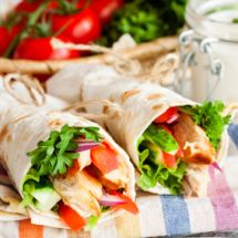 Wrap poulet crudités